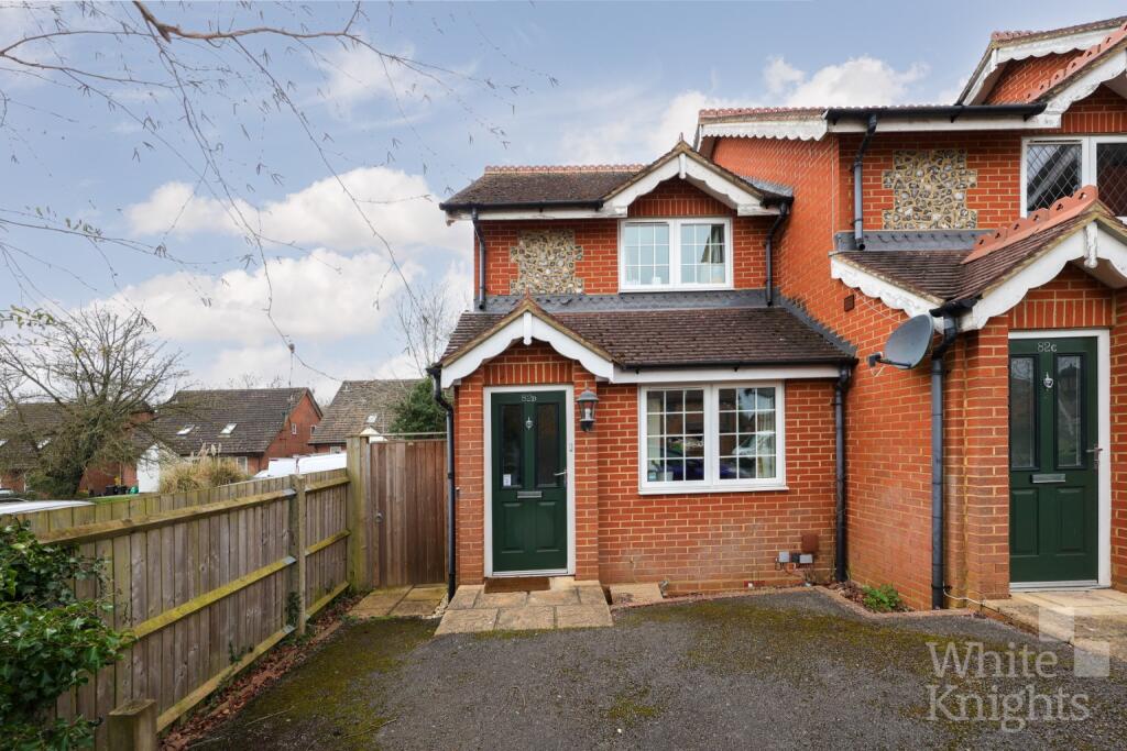 Main image of property: Beaconsfield Way, Earley, Reading, Berkshire, RG6 5UX