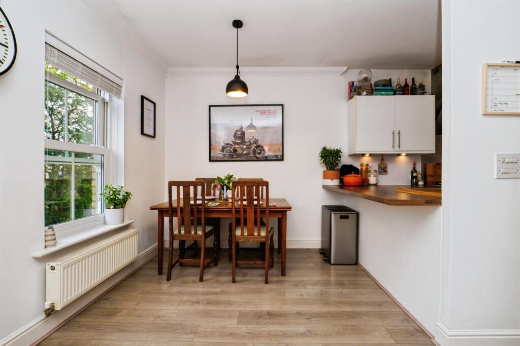 Apartment in Canterbury - View 2
