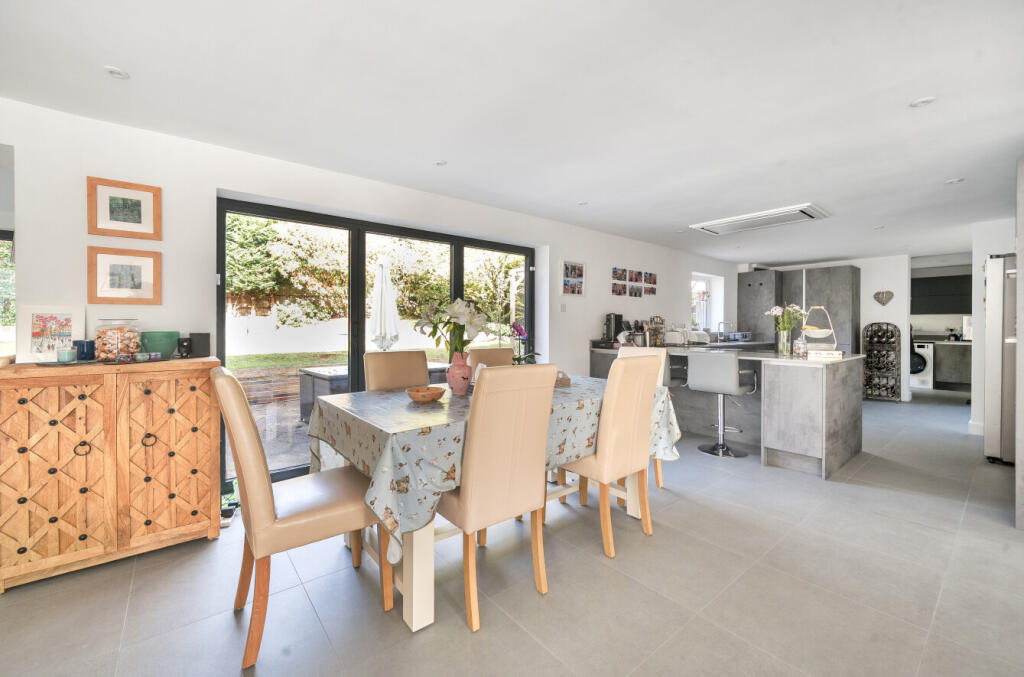 Upper Chobham Road, Camberley, Surrey, GU15 - View 5