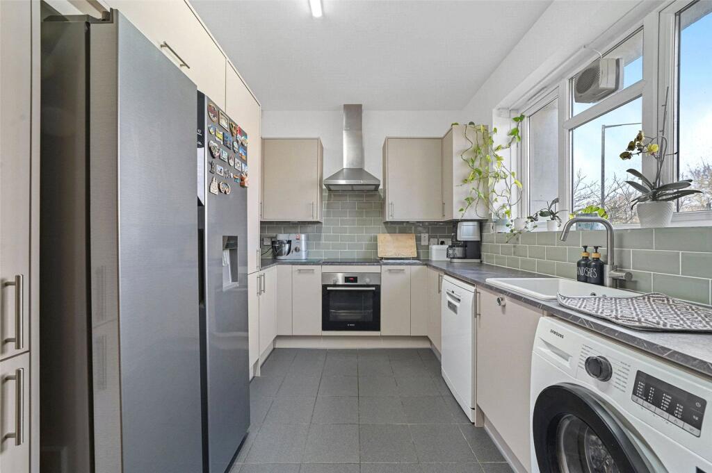 Apartment in London - View 4