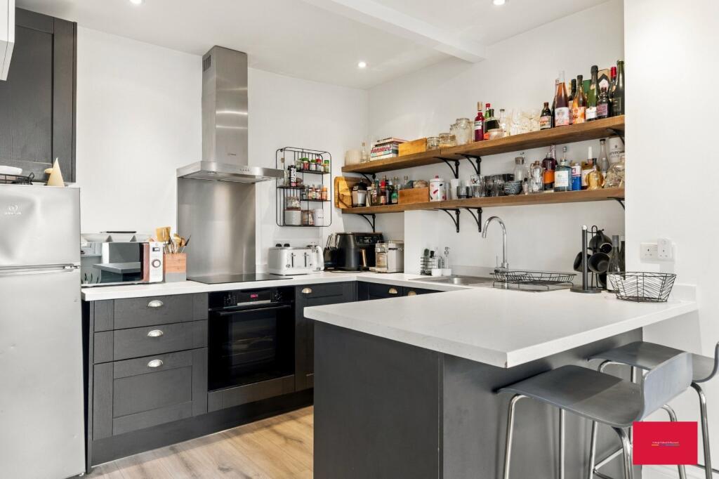 Apartment in London, Stroud Green - View 2