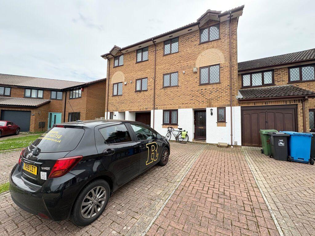 Baverstock Road, Talbot Village