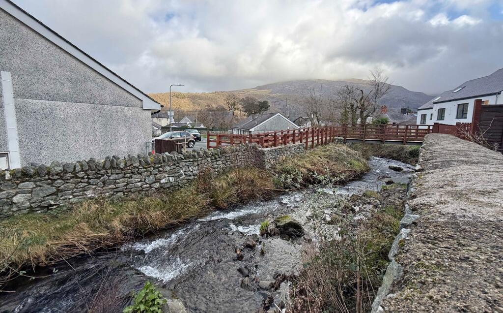 Capel Coch Road, Llanberis, Caernarfon, Gwynedd, LL55 photo 4
