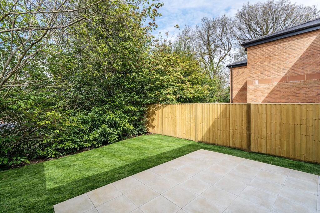 House in Guildford - View 4