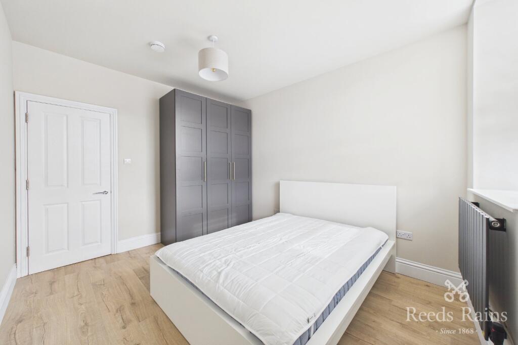 Apartment in Sheffield, Owlerton, Hillsborough - View 5