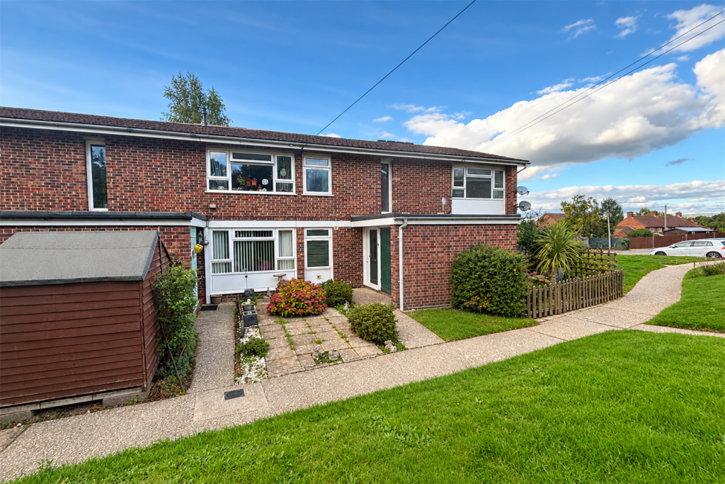 Main image of property: Taylors Field, Midhurst, GU29