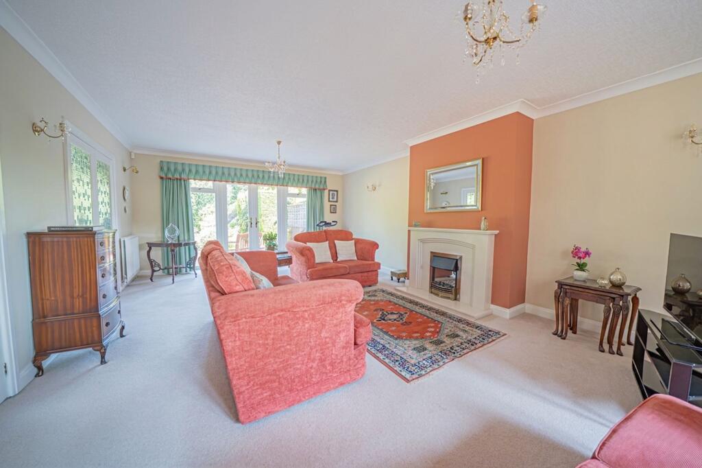 Jacobean Lane, Knowle, B93 photo 4