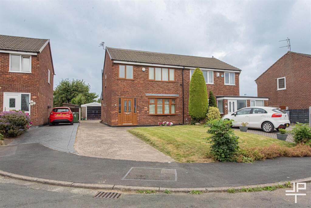 Main image of property: Sedgwick Close, Atherton, Manchester, M46 9EG