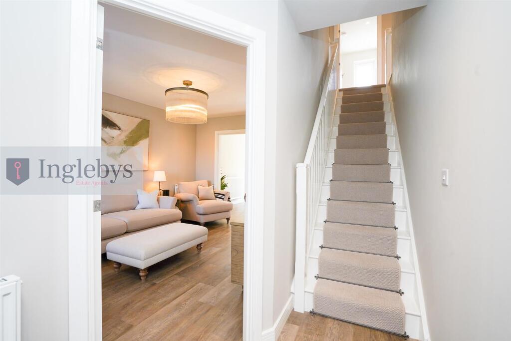 Dalston Close, Skelton photo 3