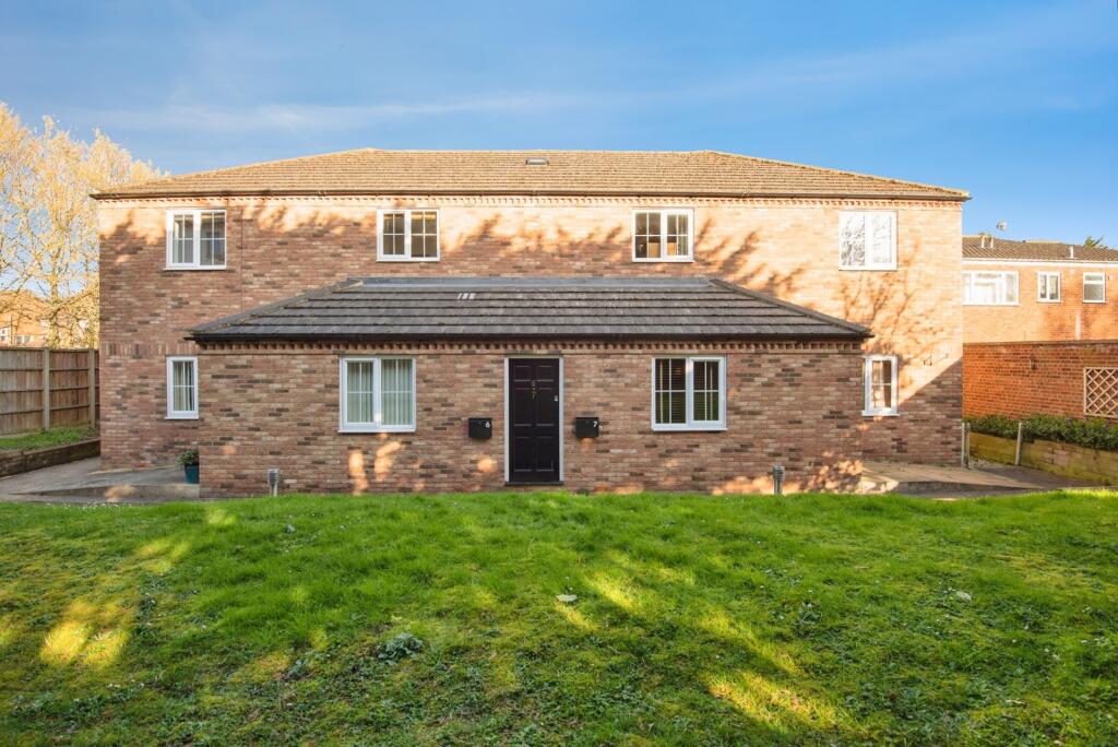 Main image of property: Bedford Road, Hitchin, Hertfordshire, SG5