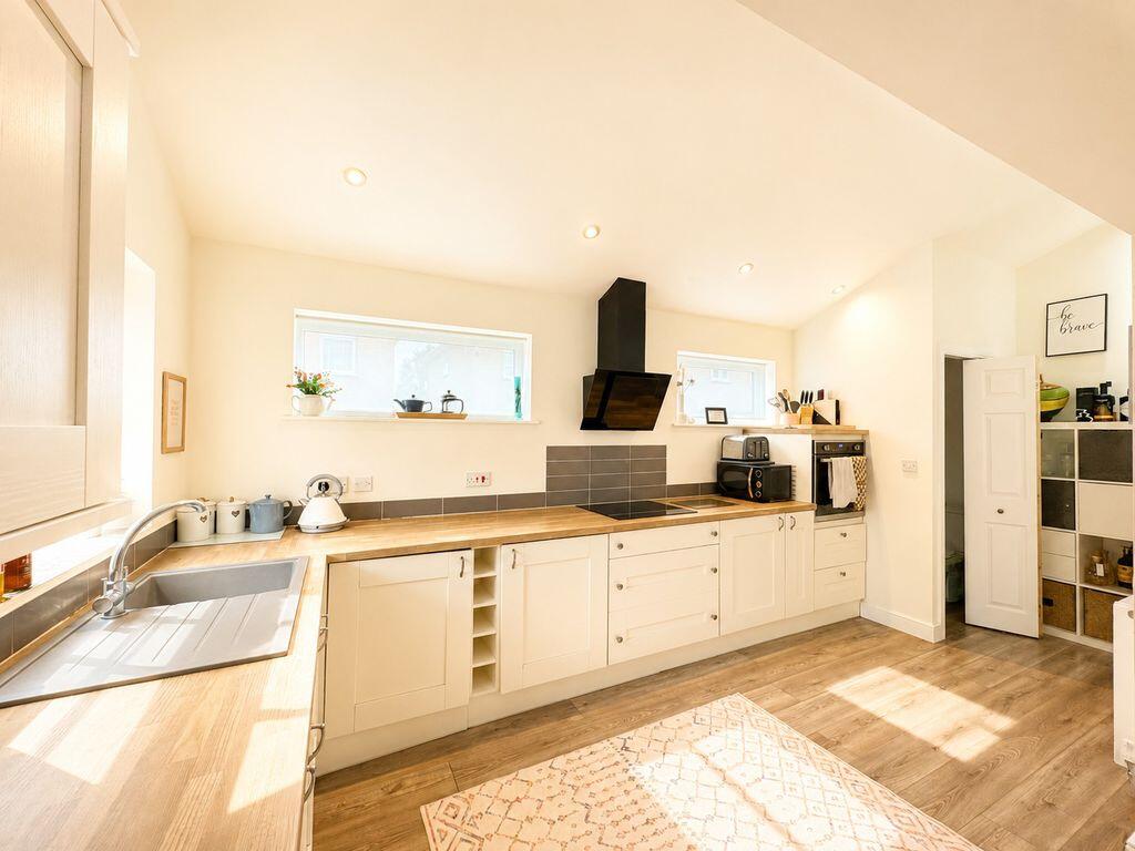 Lance Drive, Burntwood, WS7 1FA photo 4