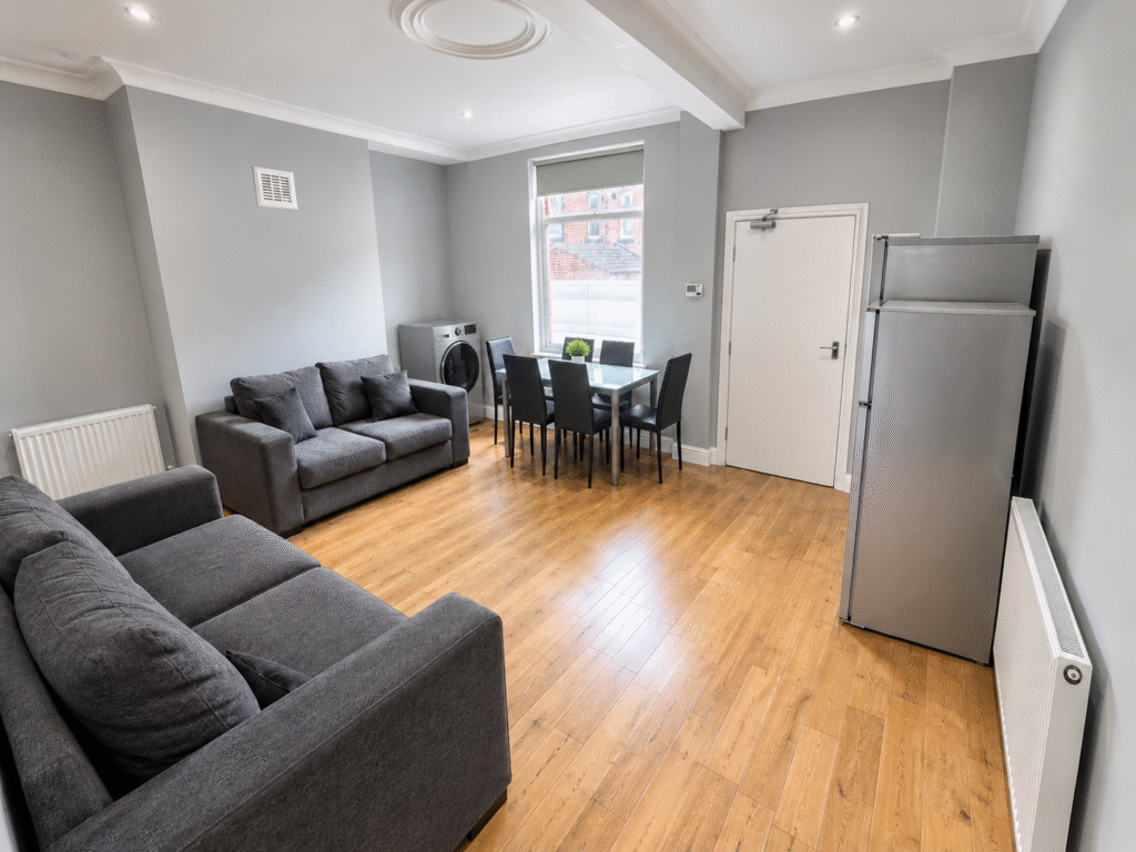 Lucas Place, Woodhouse, Leeds, LS6 2JB