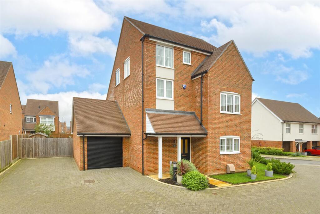 Main image of property: Royal Crescent, Kings Hill, West Malling