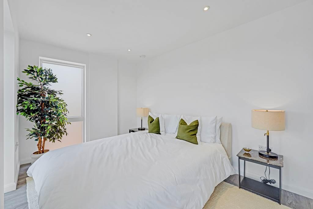 Apartment in London - View 5