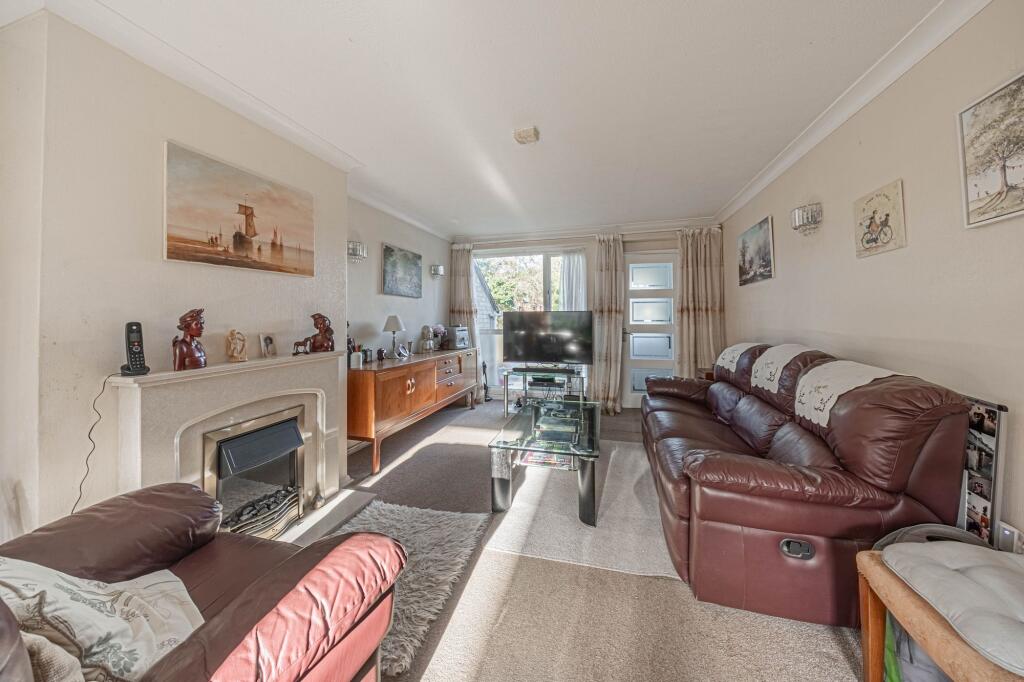 House in Redhill - View 5