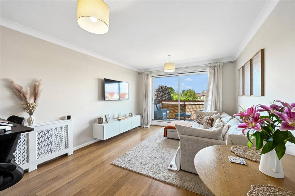Apartment in London - View 3