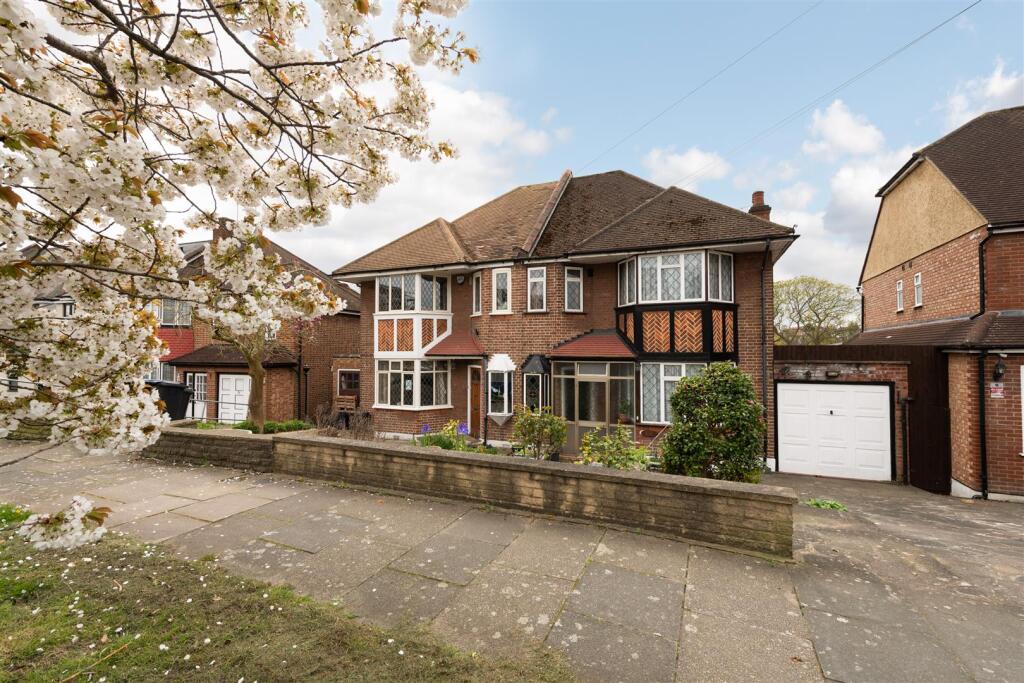 Main image of property: Morton Way, London, N14