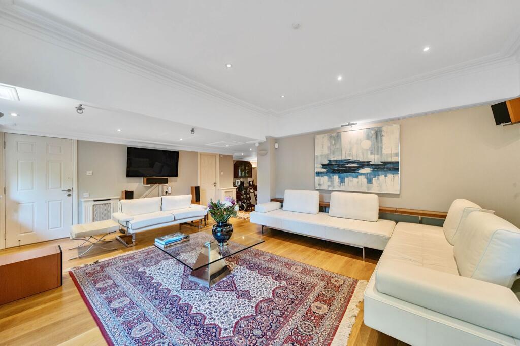 House in London - View 3