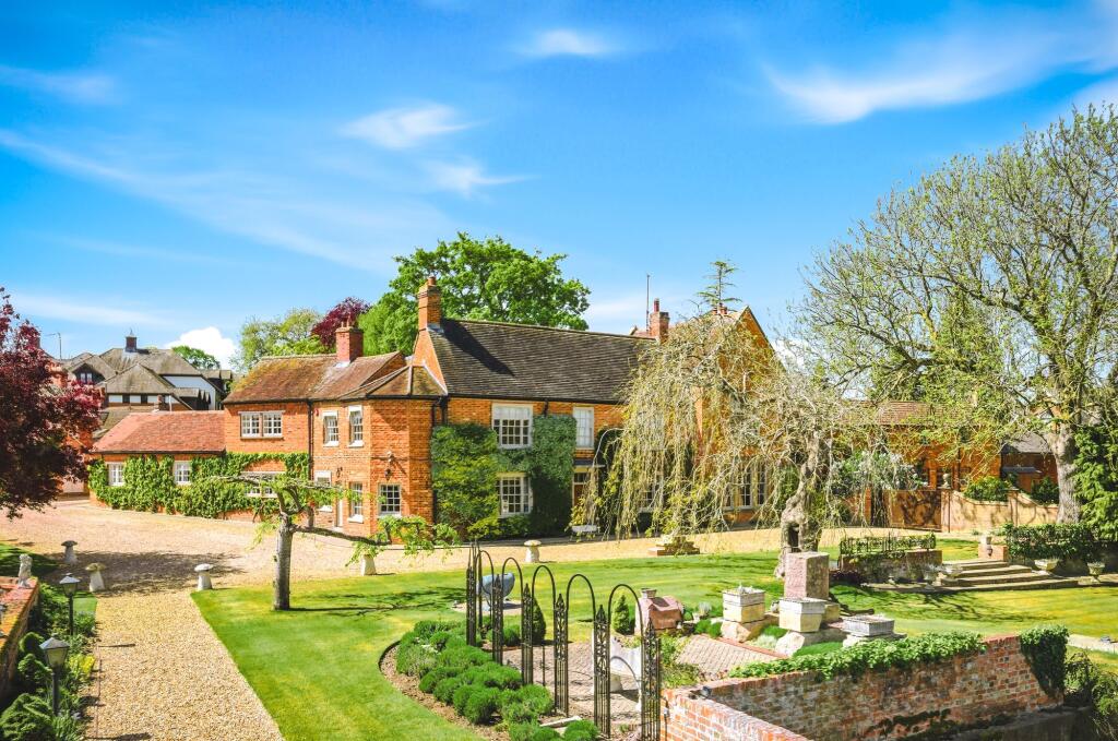 Main image of property: Mill Street, Newport Pagnell, MK16