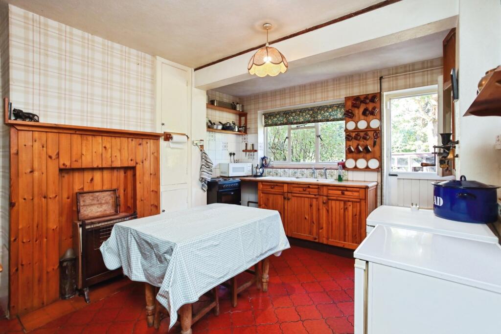 House in Tonbridge and Malling, Kent - View 4