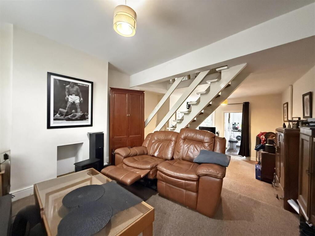 House in Shrewsbury, Shropshire - View 2