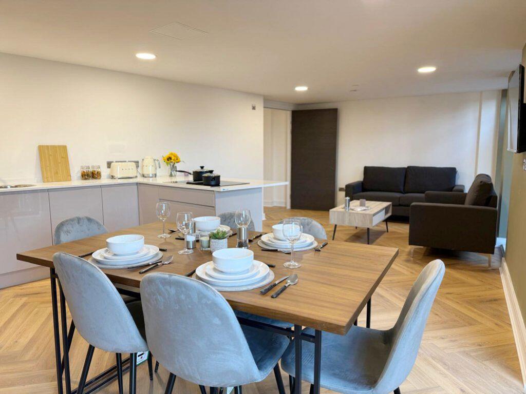 Main image of property: Vista Square - 5 BEDS ALL BILLS INC