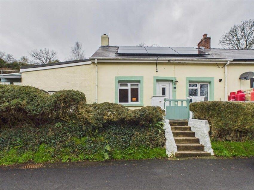 House in Swansea, Thornton, Tiers Cross