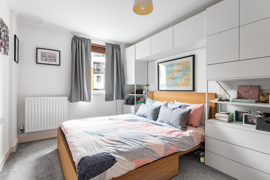 Apartment in London - View 5