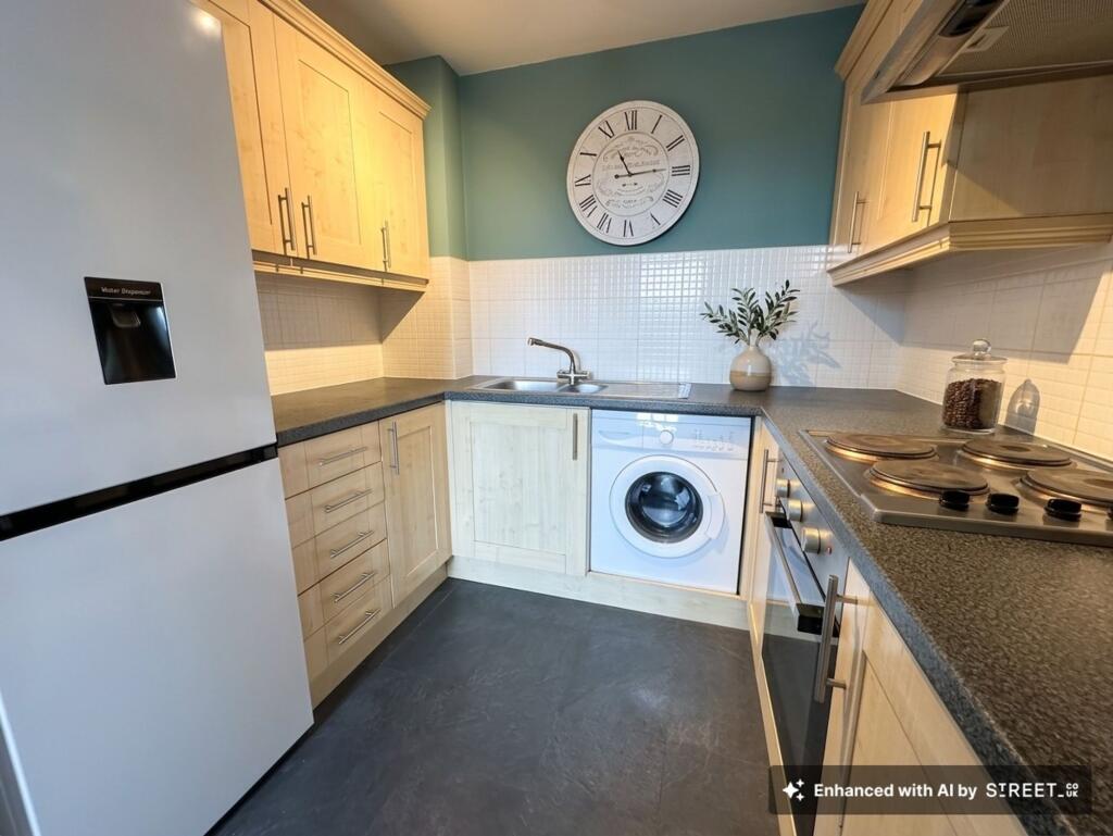 Apartment in East Staffordshire, Anglesey - More