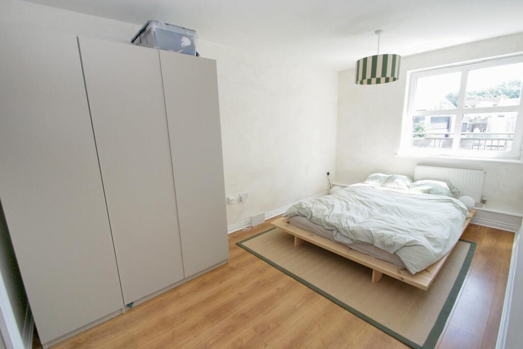 Apartment in East Hertfordshire, Bishop's Stortford - View 5