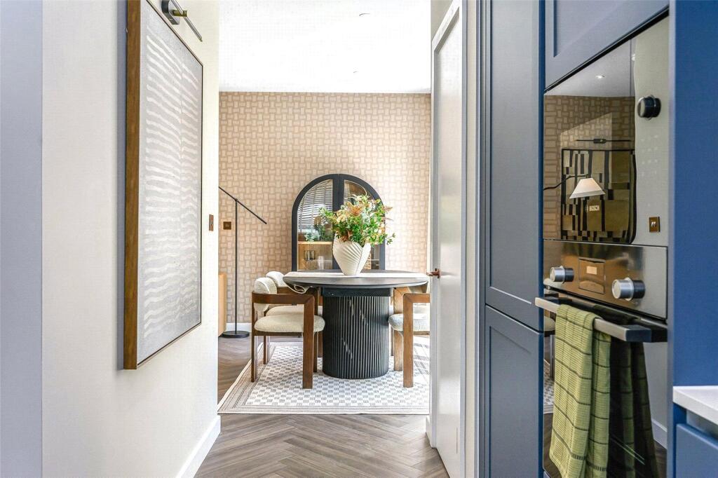 House in London - More