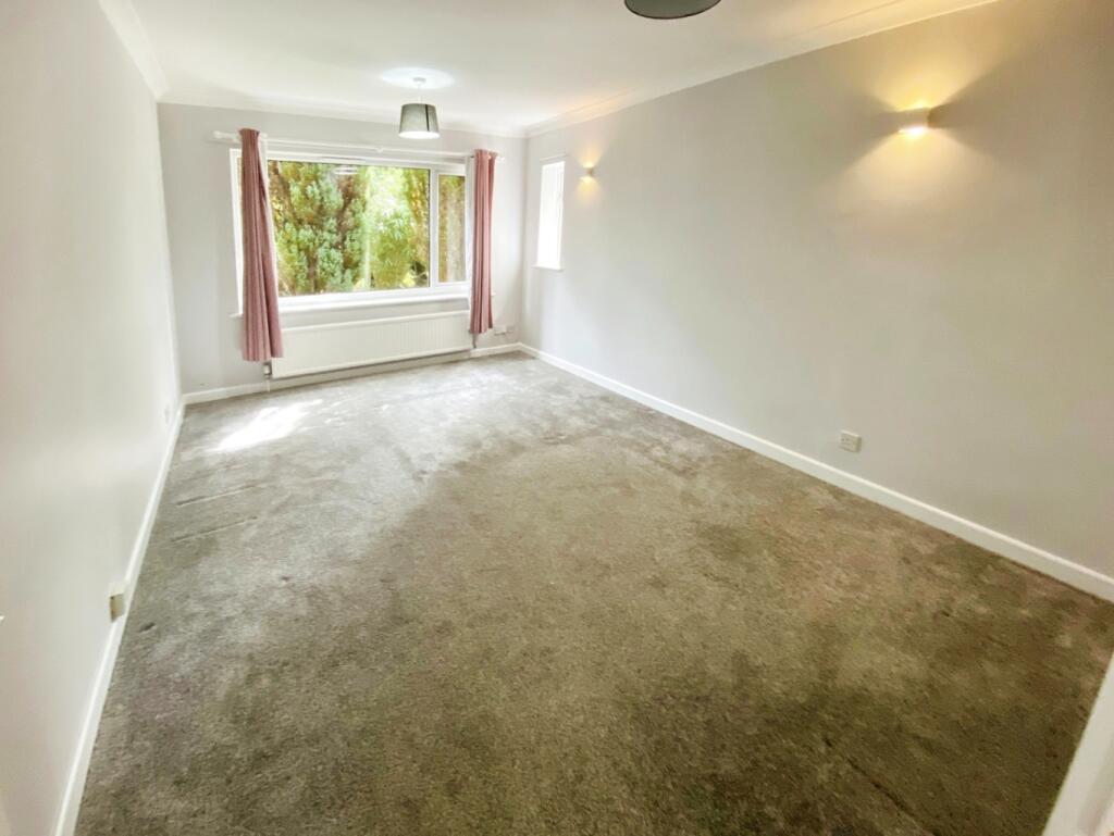 Apartment in Bournemouth, Winton - View 2