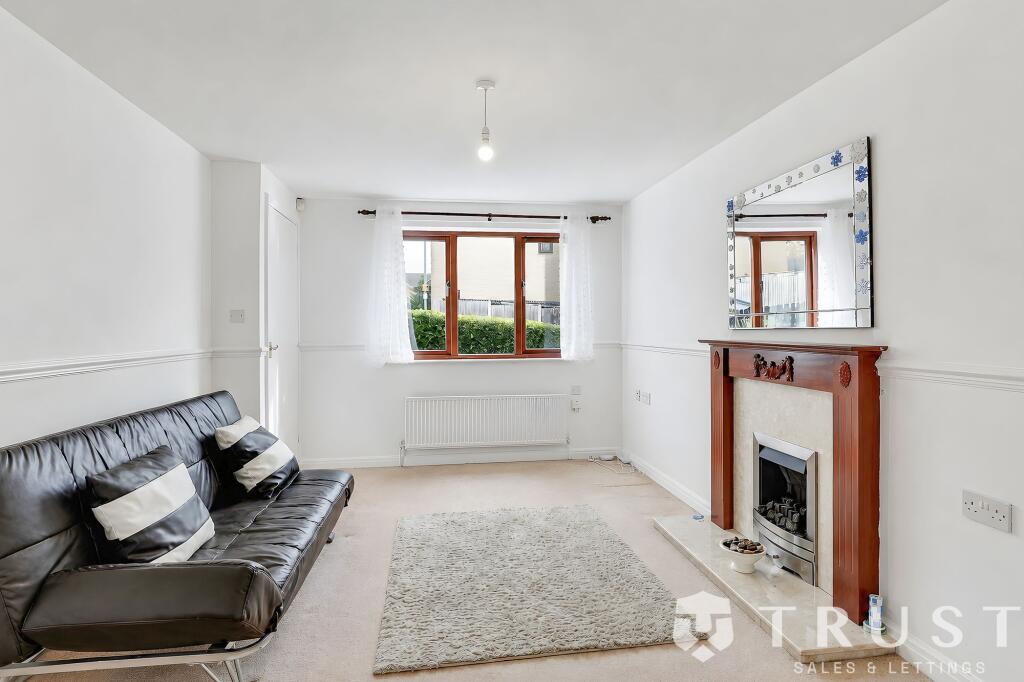 House in Wakefield - View 3