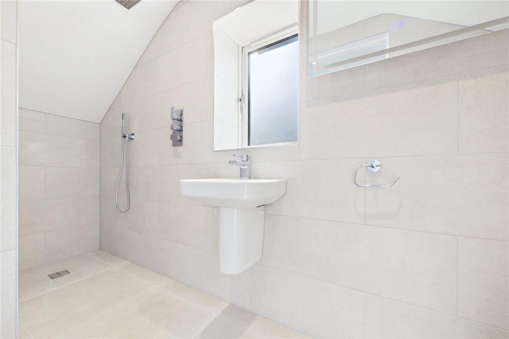House in Theale, West Berkshire - View 5