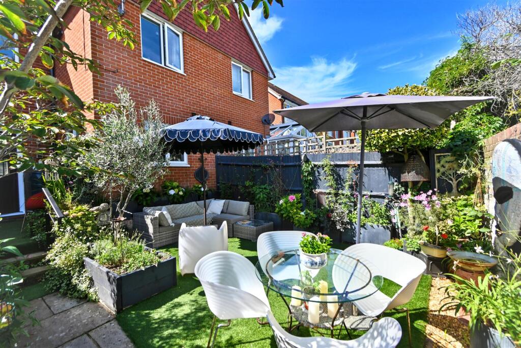 House in Eastbourne, Downside - View 4