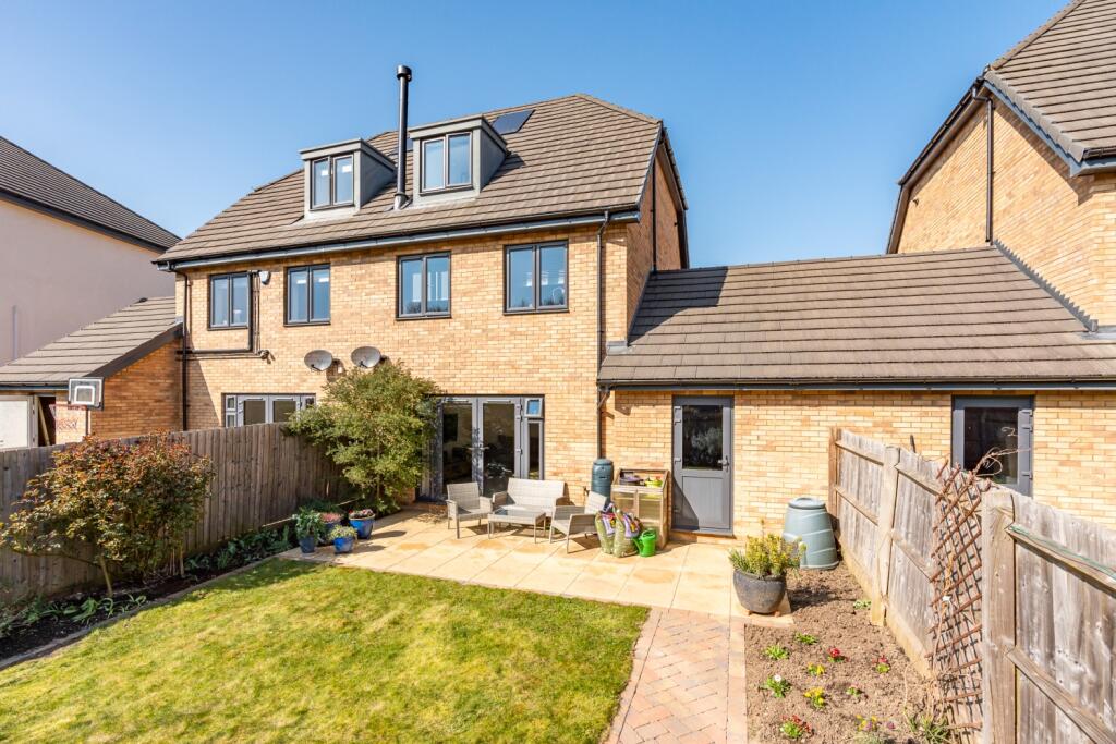 Additional image 27 of Queens Avenue, Welwyn Garden City, Hertfordshire, AL7