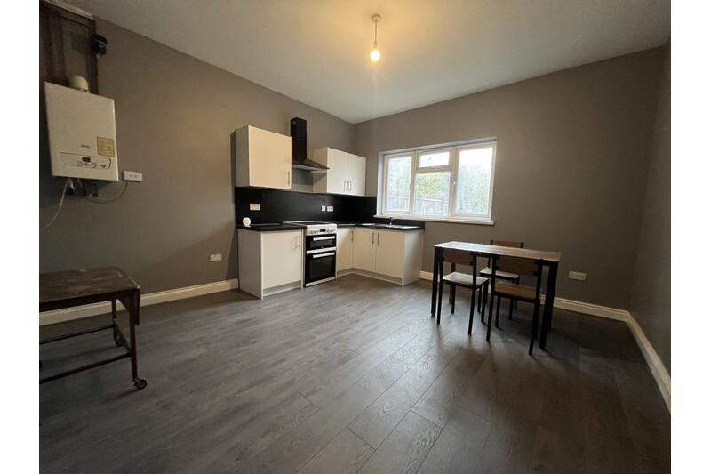 Apartment in Birmingham, Kings Heath - View 2