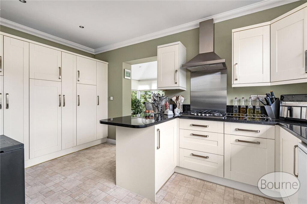 House in Guildford, Ash - View 4