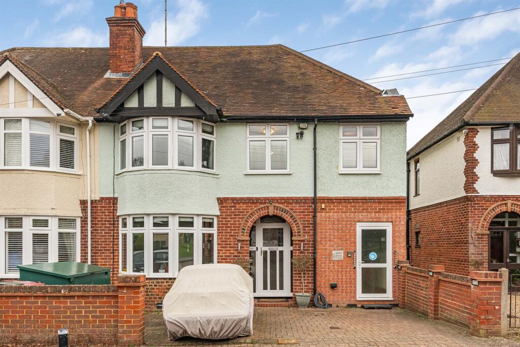 Main image of property: Victoria Road, Caversham, Reading