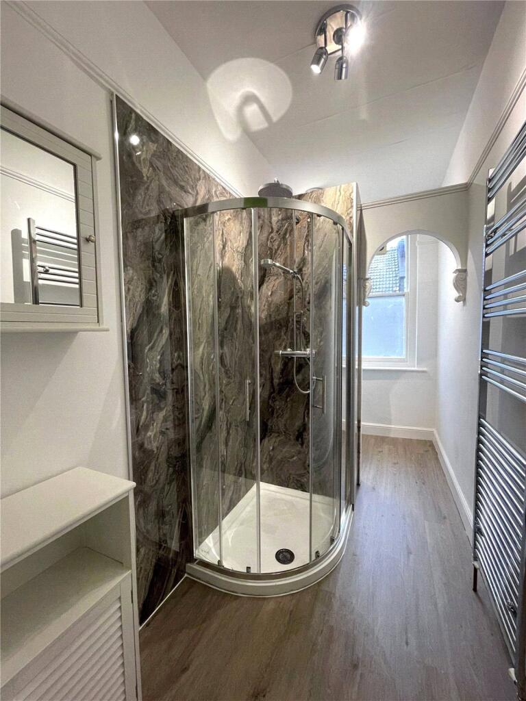 2 bedroom house for rent