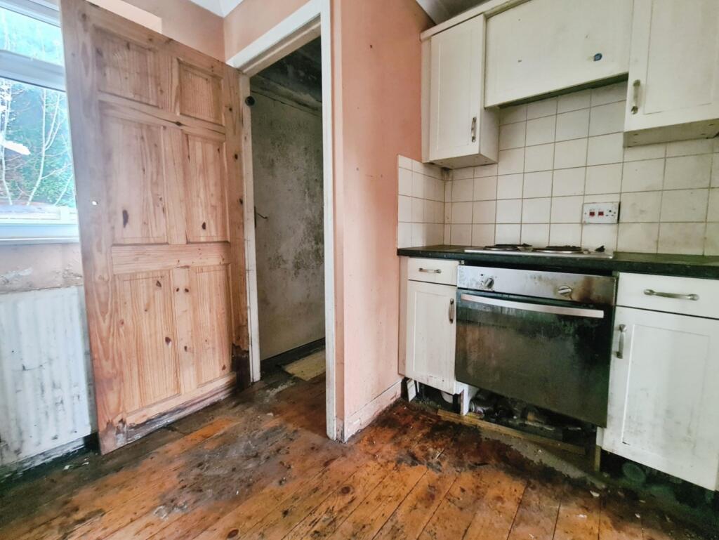 Additional image 5 of Otley Road, Baildon, BD17 7JJ