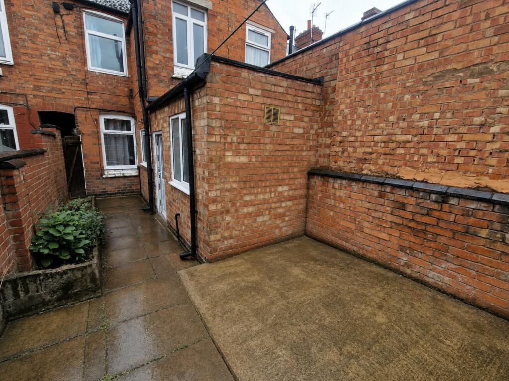 House in Leicester - More