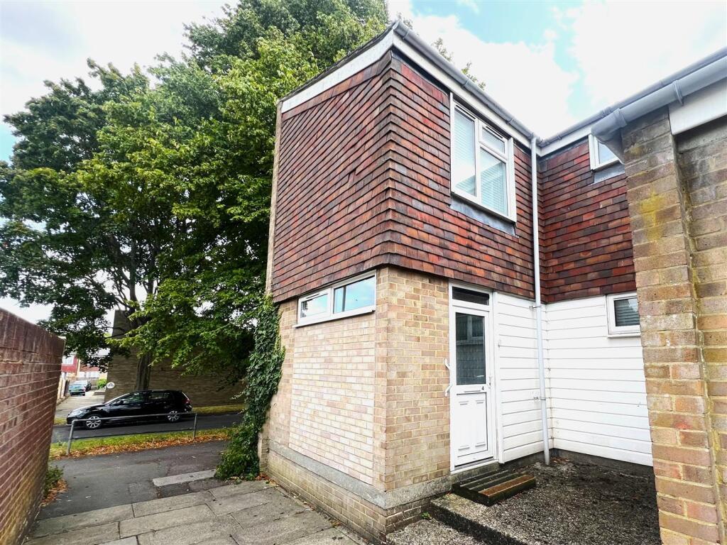 Main image of property: Bennet Close, BASINGSTOKE
