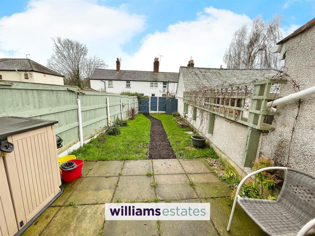 Lower Street, St. Asaph, LL17 photo 3