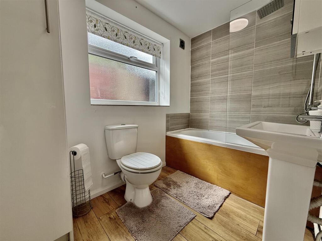 Apartment in Chester-le-Street, North Side - View 5