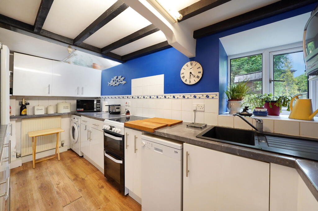 House in Plymouth, Noss Mayo, Newton and Noss - More