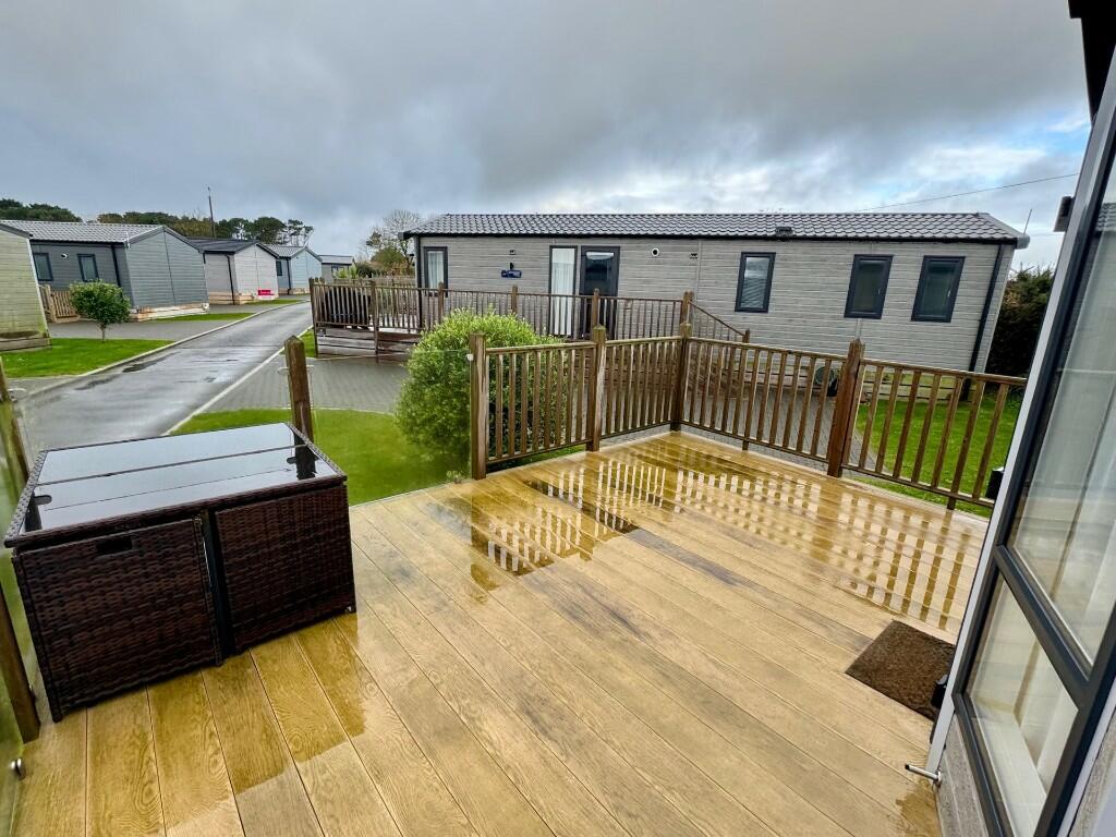 Sealawns 40, Seaview Gorran Haven, PL26 6LL photo 3