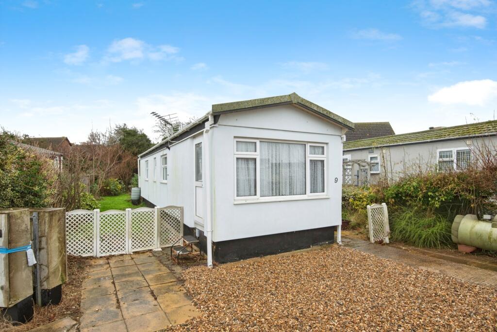 Main image of property: Three Star Park, Bedford Road, Lower Stondon, Henlow, SG16