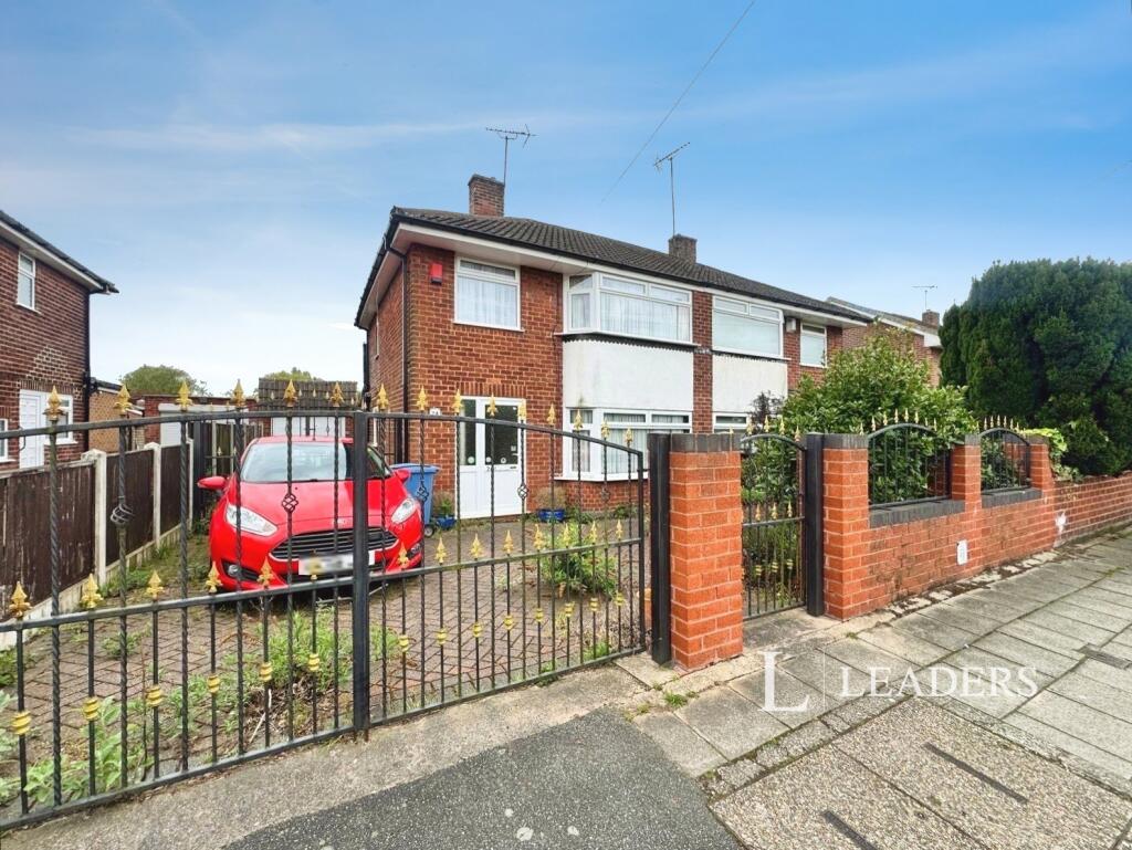 3-bed semi-detached on Westdale Road, Mansfield, Nottinghamshire, £170,000