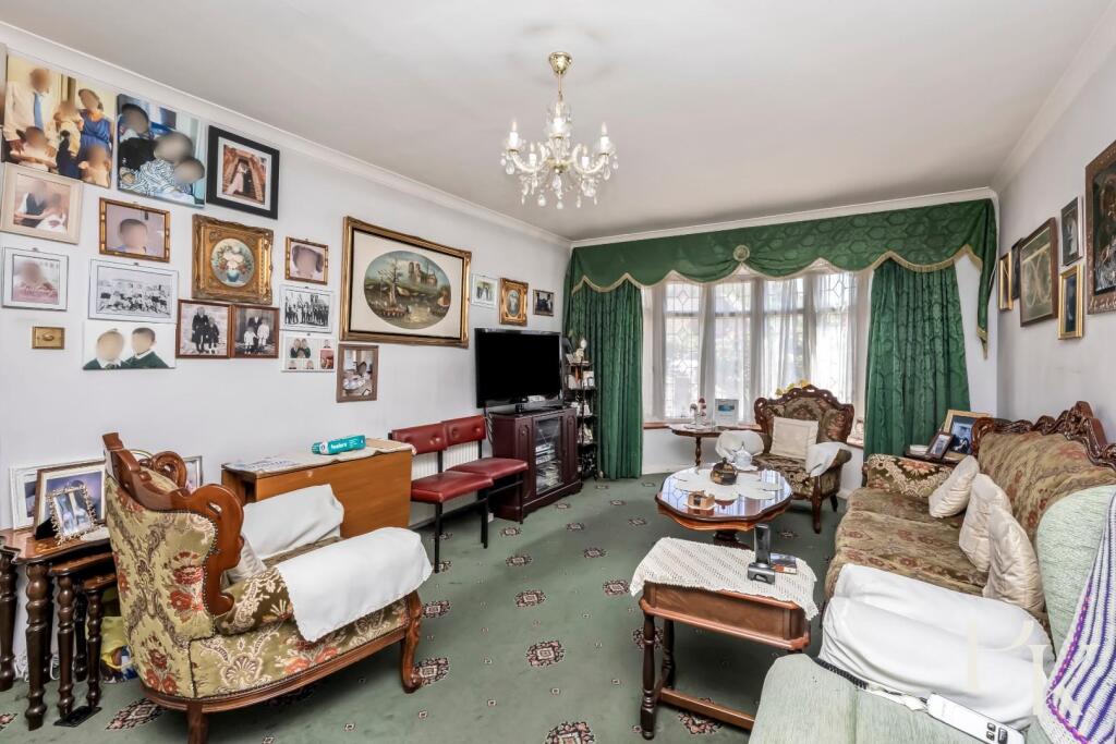 Tredcroft Road, Hove photo 5